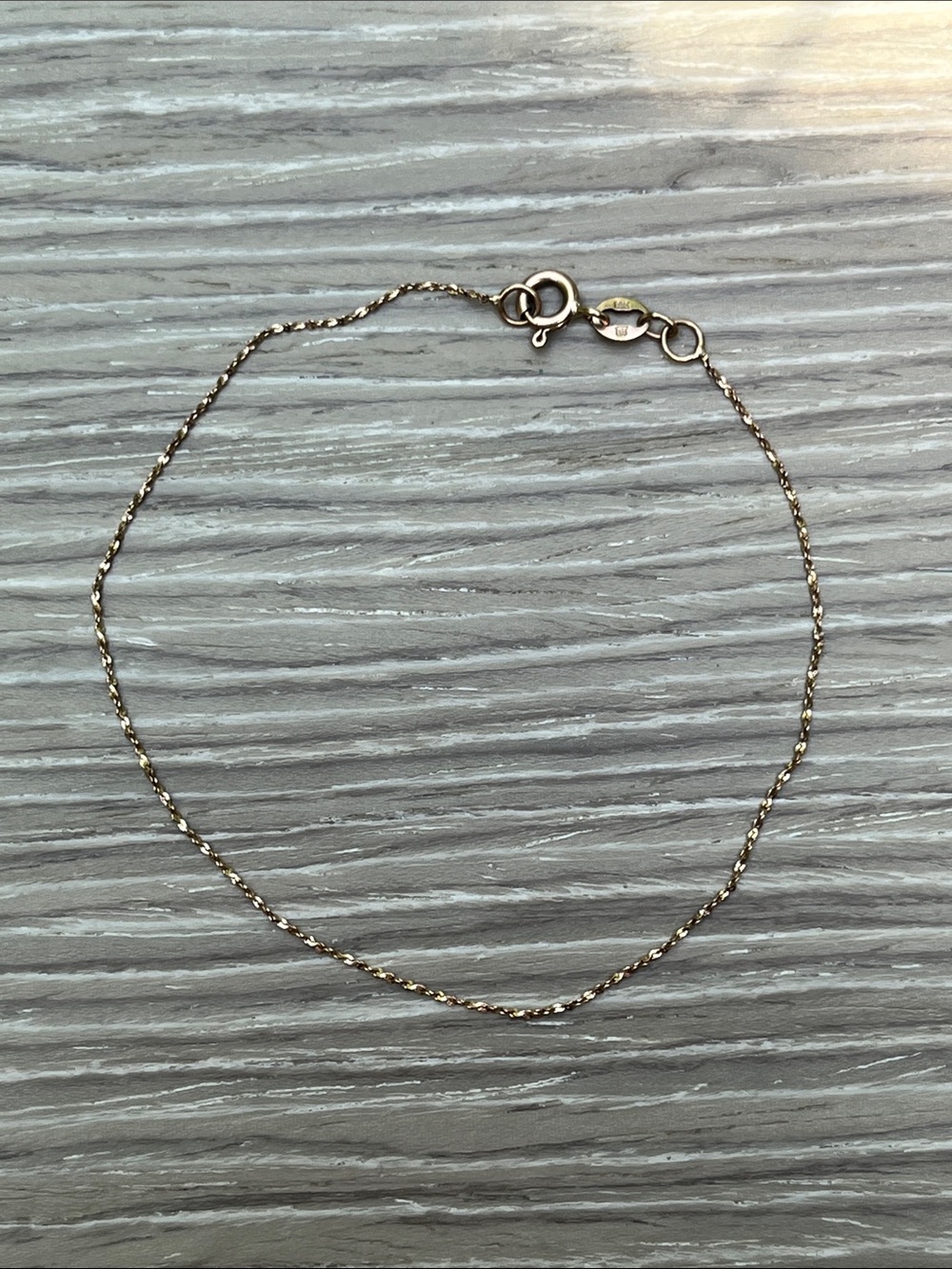 Delicate 10K Gold Chain Bracelet